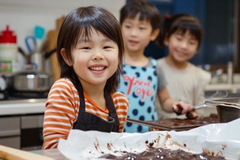 香港親子游:帶孩子打卡必去的5大工廠參觀地!