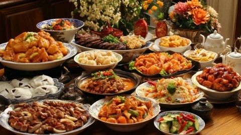 金蛇年大年初四必吃！7款傳統(tǒng)美食寓意滿滿，新年好運(yùn)從餐桌上開始！