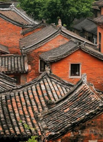 福建田螺坑村：獨特的土樓建筑群與深厚的客家文化遺產