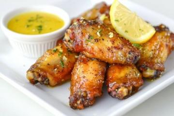 10分鐘米其林級大廚的秘密:簡易蒜香蜂蜜雞翅料理