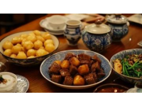 臨夏必吃美食推薦(臨夏旅游必吃手抓羊肉)