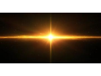 在廣袤無(wú)垠的天空中，一顆溫煦的巨蟹座星星綻放其輝煌