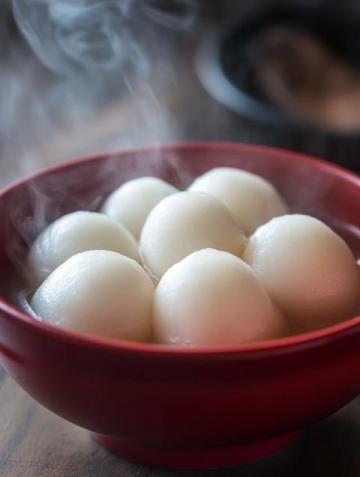 陜北特產(chǎn)蒸洋芋擦擦的口感和做法