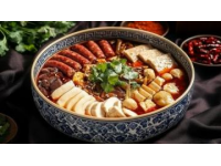臨沂特色美食：鑫家村炒雞與鑫聚德火鍋