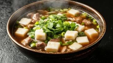 嗨大笑我是行走的美好記錄者;淮南牛肉湯必不可少的美食